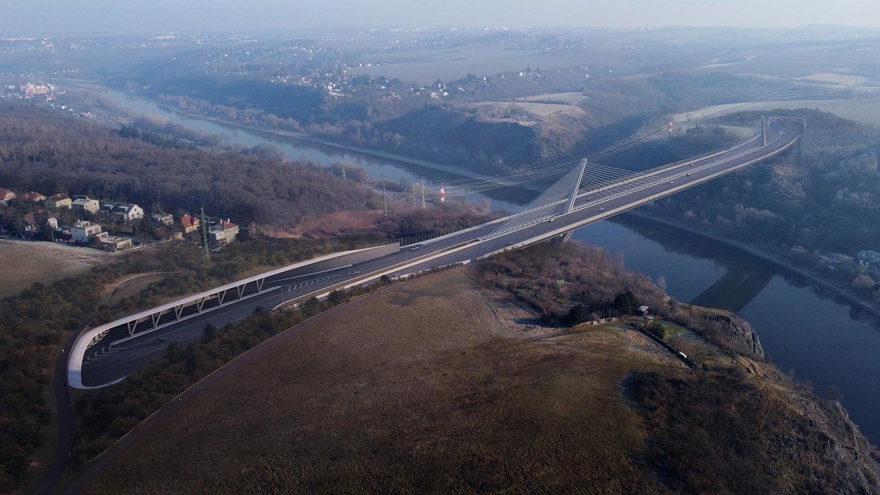 D0 518 Ruzyně – Suchdol, Prague ring road